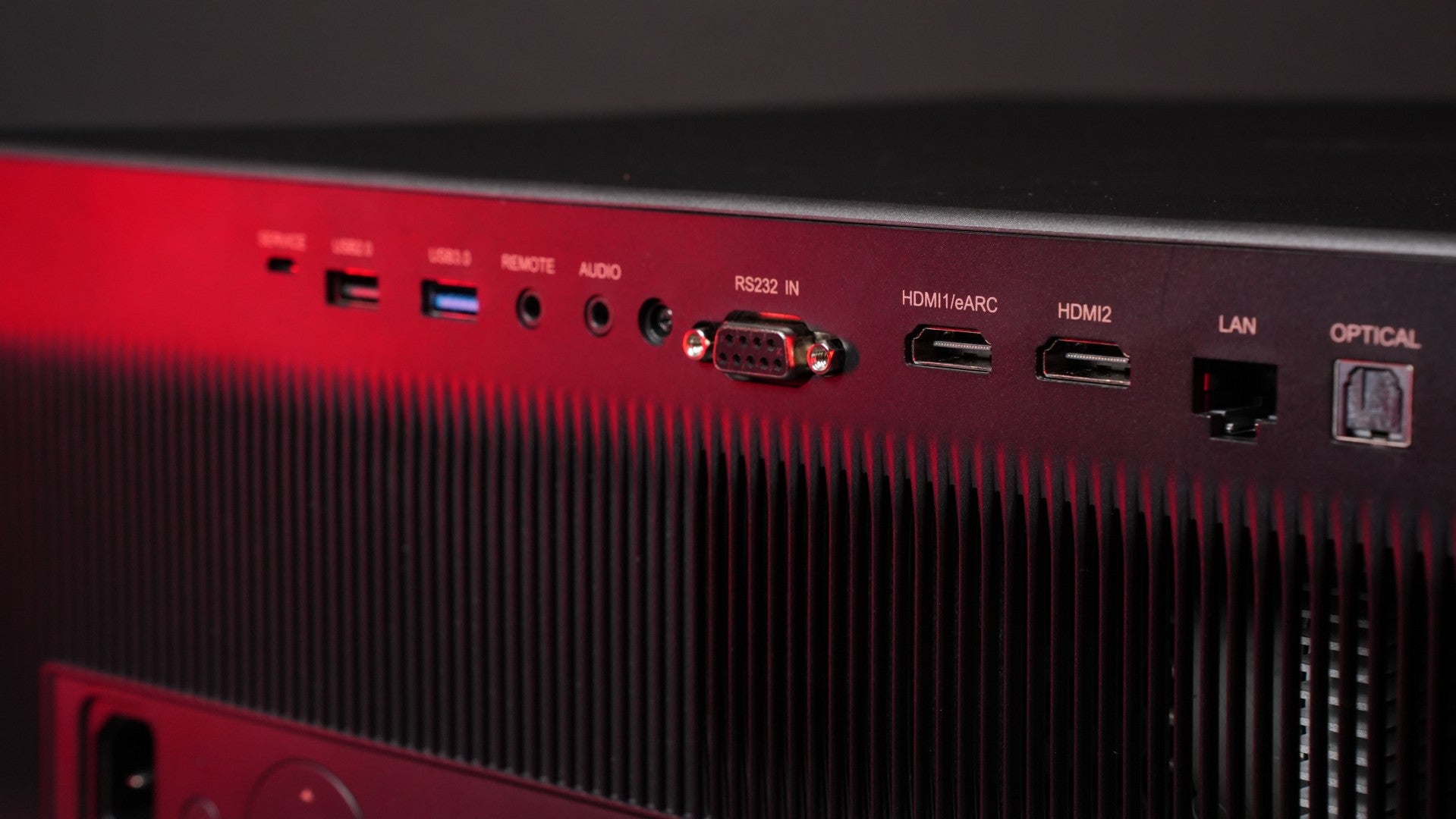 XGIMI Titan Dual Laser 4K Heimkinoprojektor mit 5000 Lumen All XGIMI