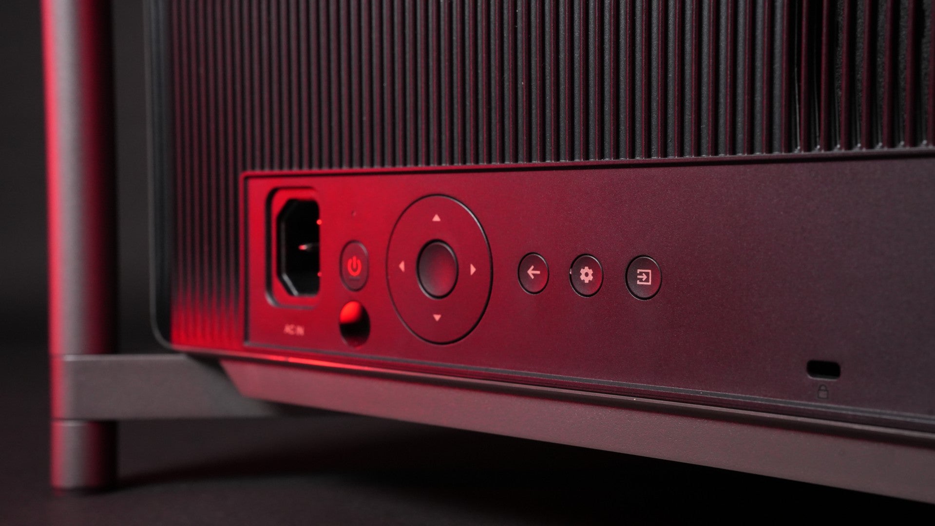 XGIMI Titan Dual Laser 4K Heimkinoprojektor mit 5000 Lumen