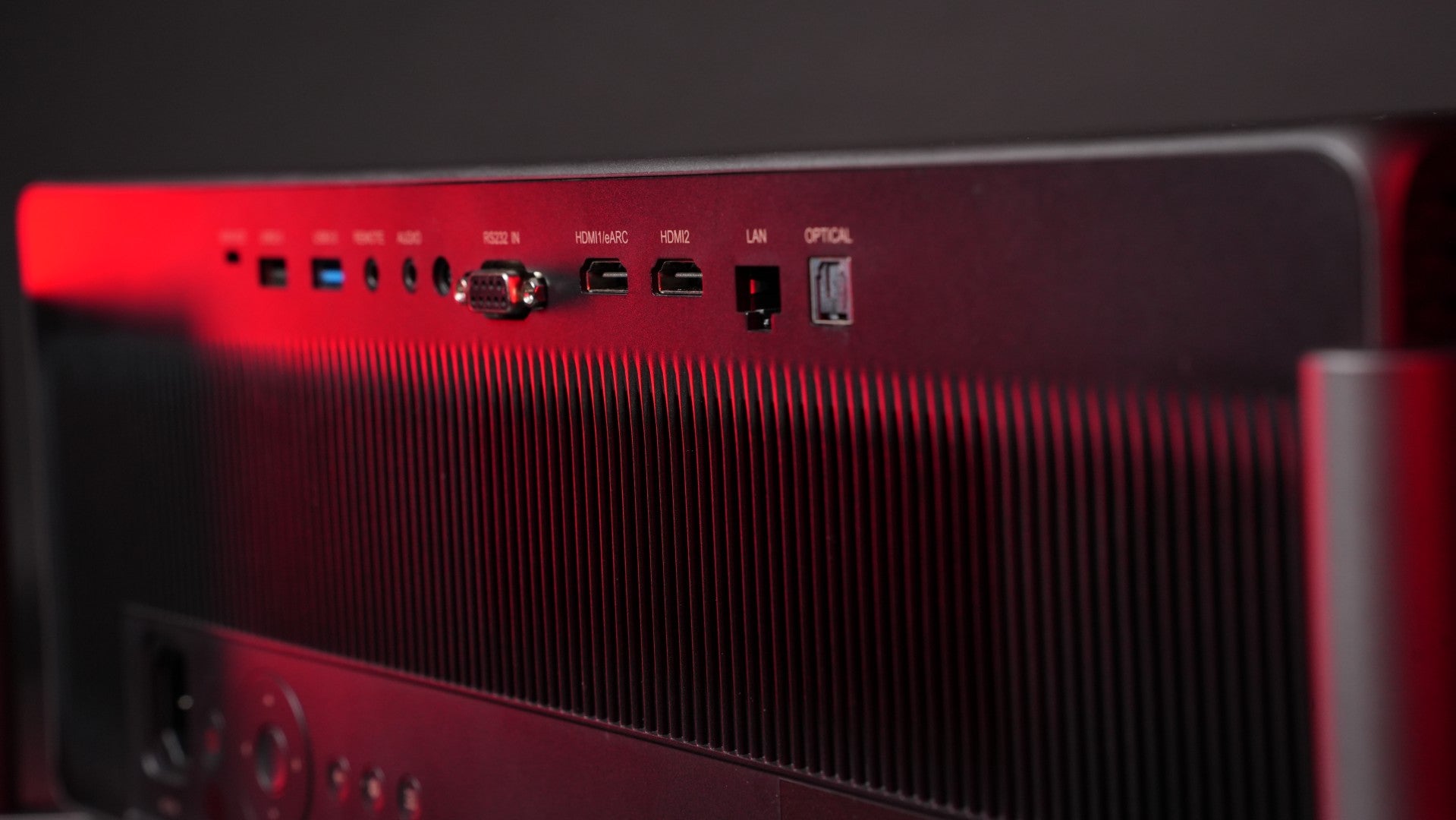 XGIMI Titan Dual Laser 4K Heimkinoprojektor mit 5000 Lumen