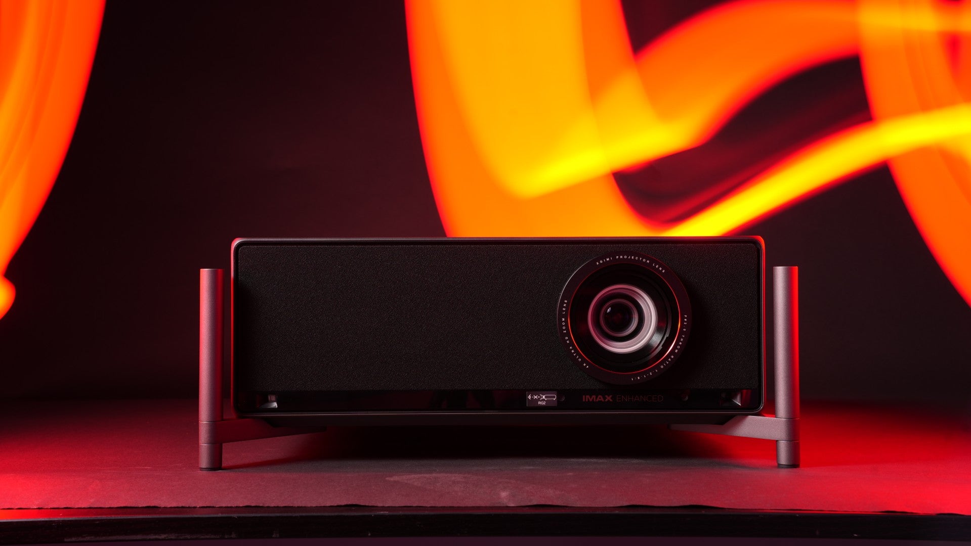 XGIMI Titan Dual Laser 4K Heimkinoprojektor mit 5000 Lumen All XGIMI