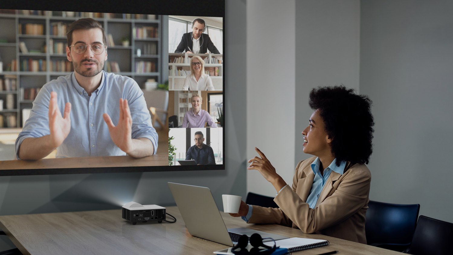 Optoma ML1050STi – Der ultrakompakte Short-Throw Beamer für mobile Präsentationen Projektoren Optoma